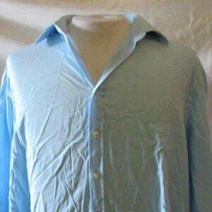Charles Tyrwhitt Blue Herringbone Button Down Size 17/34 Classic Fit 100% Cotton